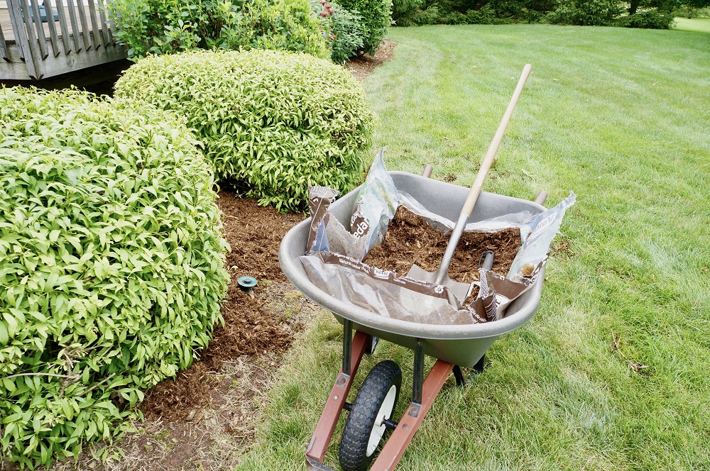 all season landcare mulching services